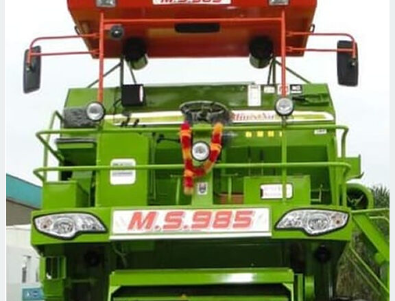 Rugged and efficient, ideal for seed research and small-scale harvesting.